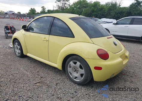 2000 Volkswagen New Beetle Gls z USA, uszkodzony, nr VIN 3VWCD21C8YM468456
